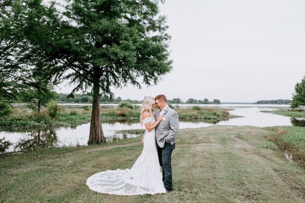 Wedding couple photography by Lily Hayes